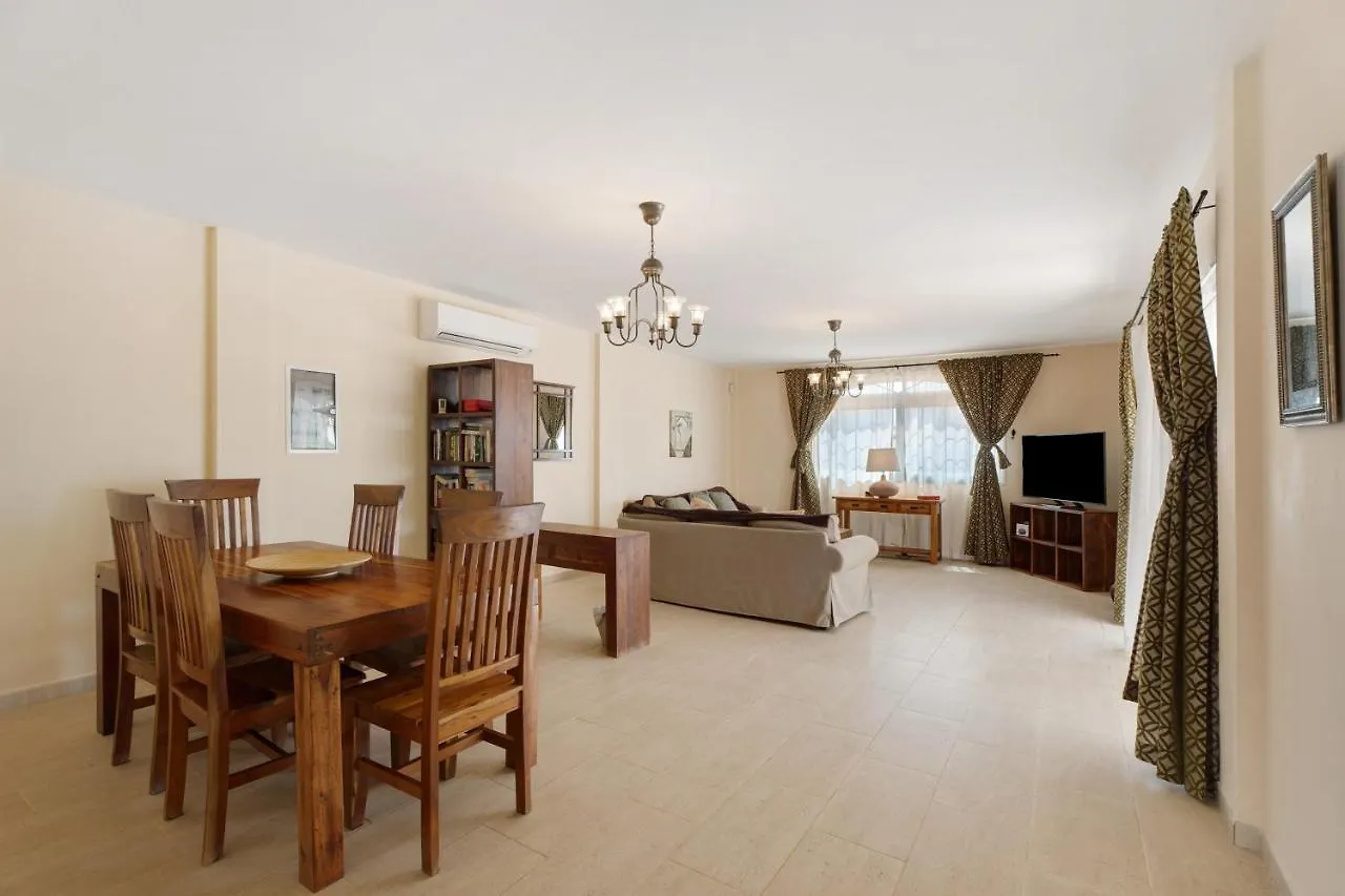 Villa Jacaranda Σαν Μιγκέλ ντε Αμπόνα
