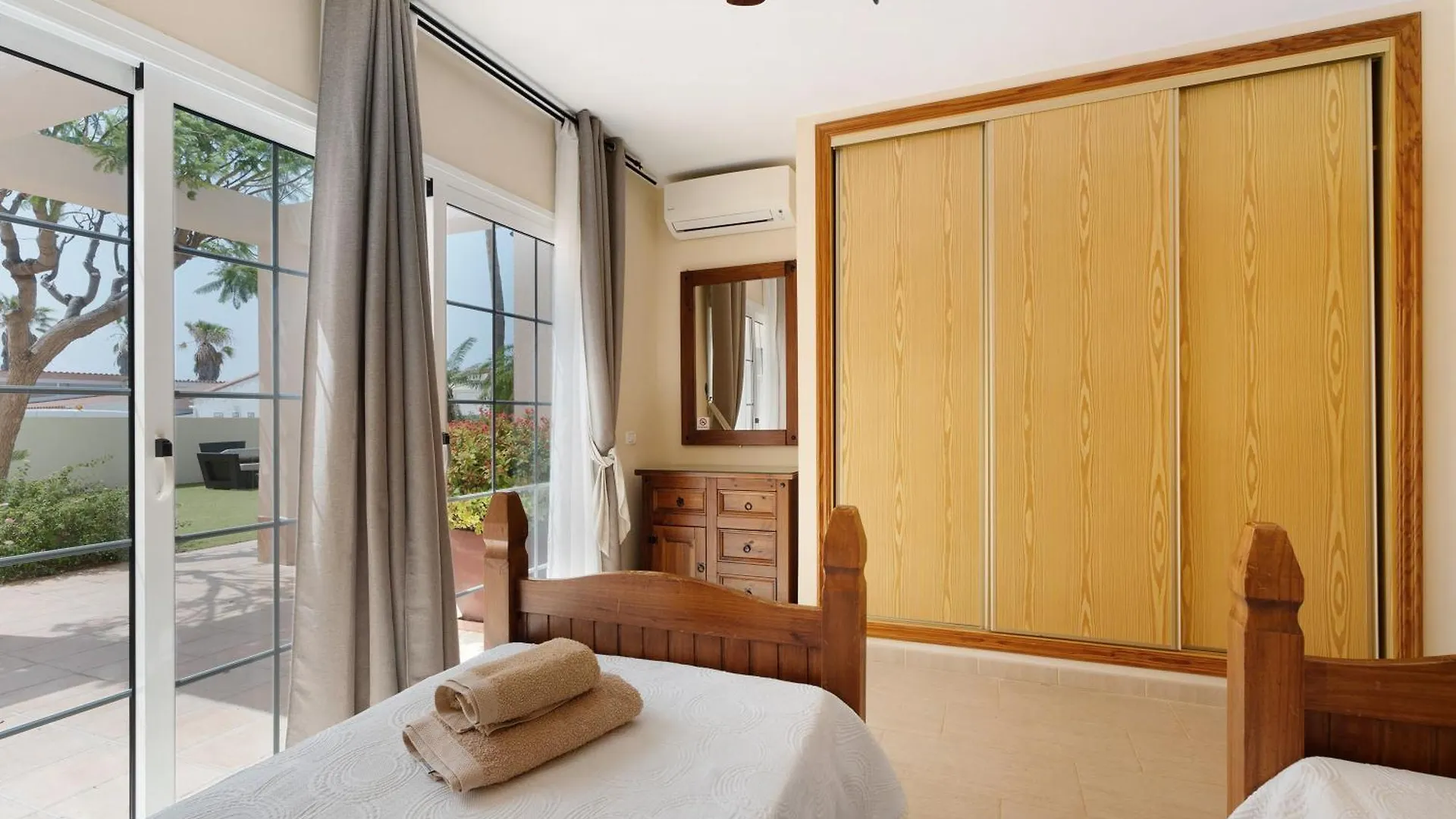 Villa Jacaranda Сан Мигель 0*,